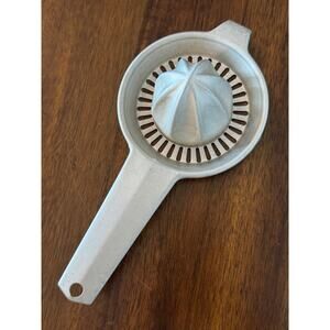 Vintage Foley Aluminum Citrus Lemon Orange Juicer Squeezer Reamer Made in USA